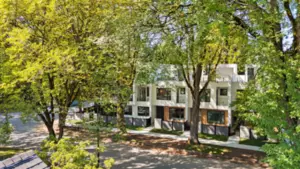 1 1491 Devonshire Crescent, Vancouver, BC