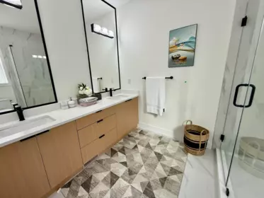 Laundry Room Photo of 7703 197 Street, Langley, BC