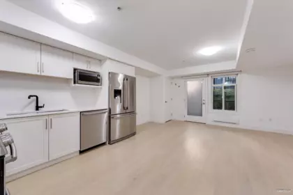 Mudroom Photo of 5835 Wales Street, Vancouver, BC