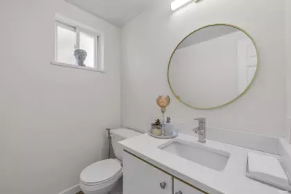 Office / Den Photo of 5 1233 W 16th Street, North Vancouver, BC
