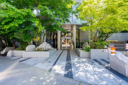 Family Room Photo of 1505 1050 Smithe Street, Vancouver, BC