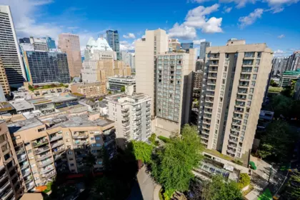 Front Yard Photo of 1505 1050 Smithe Street, Vancouver, BC