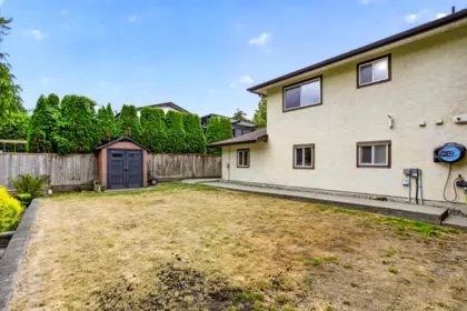 Swimming Pool Photo of 11554 Wildwood Crescent, Pitt Meadows, BC