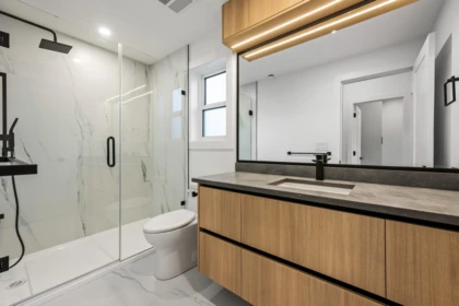 Powder Room Photo of 3 3940 Eton Street, Burnaby, BC
