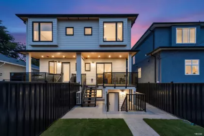 Hot Tub / Spa Photo of 3155 E. 52nd Avenue, Vancouver, BC