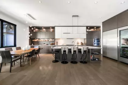 Kitchen Island Photo of 3430 Aintree Drive, North Vancouver, BC