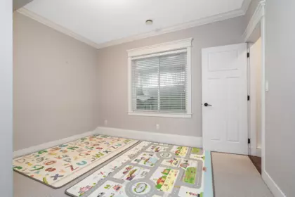 Garden / Landscaping Photo of 17863 71a Avenue, Surrey, BC