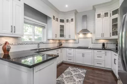 Guest Bathroom Photo of 17863 71a Avenue, Surrey, BC