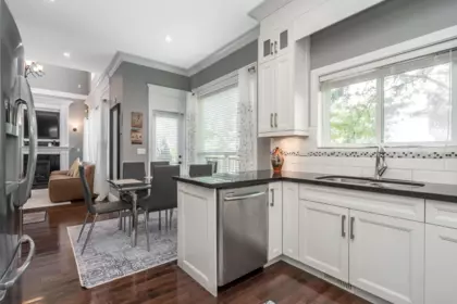 Powder Room Photo of 17863 71a Avenue, Surrey, BC