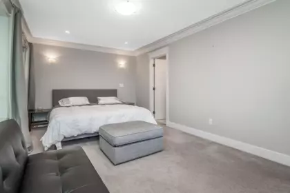 Staircase Photo of 17863 71a Avenue, Surrey, BC