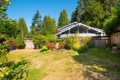 Front Yard Photo of 510 Evergreen Place, North Vancouver, BC