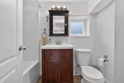Hot Tub / Spa Photo of 2218 E 11th Avenue, Vancouver, BC