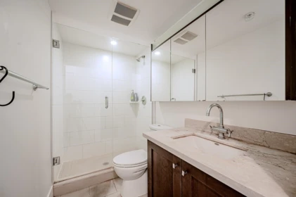 Primary Bedroom Photo of 1408 888 Homer Street, Vancouver, BC
