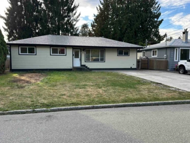 11645 Steeves Street, Maple Ridge, BC, Maple ridge — Single Family Residence for sale