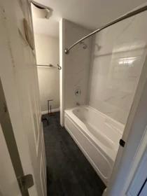 Primary Bathroom Photo of 11645 Steeves Street, Maple Ridge, BC