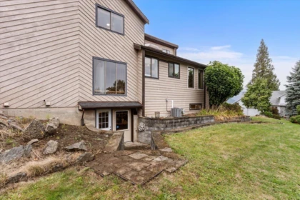 Hot Tub / Spa Photo of 47390 Swallow Crescent, Chilliwack, BC