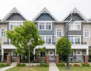 4923 47a Avenue, Ladner, BC, Ladner — Townhouse for sale