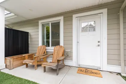 4923 47a Avenue, Ladner, BC, Ladner — Townhouse for sale