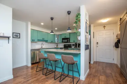 305 5488 198 Street, Langley, BC, Langley — Apartment/Condo for sale
