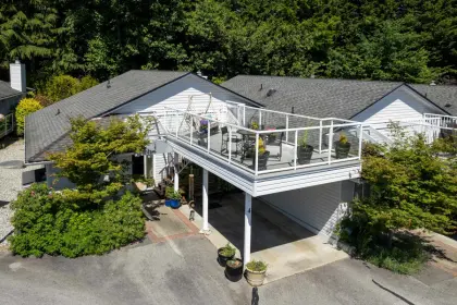 4 699 Dougall Road, Gibsons, BC, Gibsons — Townhouse for sale