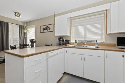 10 9206 Corbould Street, Chilliwack, BC, Chilliwack — Townhouse for sale