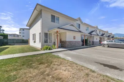 10 9206 Corbould Street, Chilliwack, BC, Chilliwack — Townhouse for sale