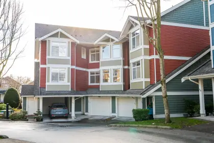 42 6036 164 Street, Surrey, BC, Surrey — Townhouse for sale