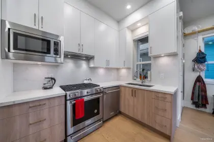2761 Charles Street, Vancouver, BC, Vancouver — Half Duplex for sale