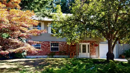 40223 Kintyre Drive, Squamish, BC, Squamish — Single Family Residence for sale