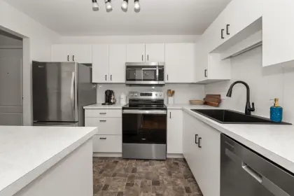410 9165 Broadway Street, Chilliwack, BC, Chilliwack — Apartment/Condo for sale