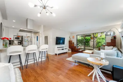 112 1424 Walnut Street, Vancouver, BC, Vancouver — Apartment/Condo for sale