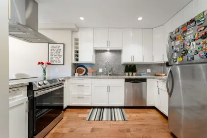 112 1424 Walnut Street, Vancouver, BC, Vancouver — Apartment/Condo for sale