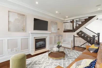 4536 Midlawn Drive, Burnaby, BC, Burnaby — Single Family Residence for sale