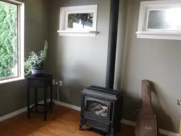 9295 Hazel Street, Chilliwack, BC, Chilliwack — Single Family Residence for sale