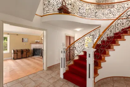 1555 Grand Boulevard, North Vancouver, BC, North vancouver — Single Family Residence for sale