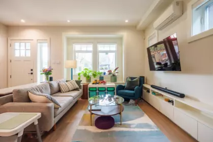943 E 14th Avenue, Vancouver, BC, Vancouver — Half Duplex for sale