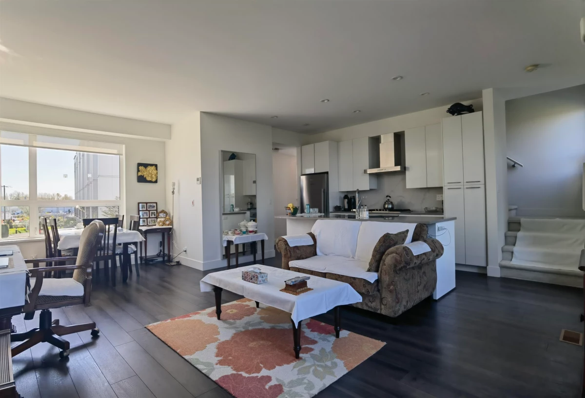 Walk-In Closet Photo of 15 10800 No. 5 Road, Richmond, BC