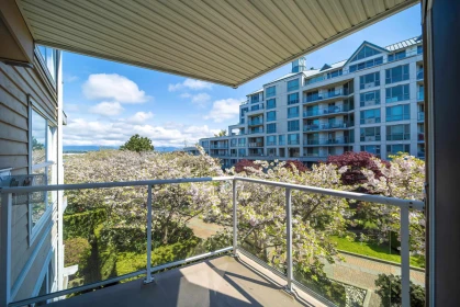 311 5880 Dover Crescent, Richmond, BC