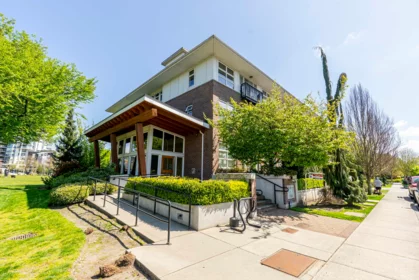 307 215 Brookes Street, New Westminster, BC, New westminster — Apartment/Condo for sale