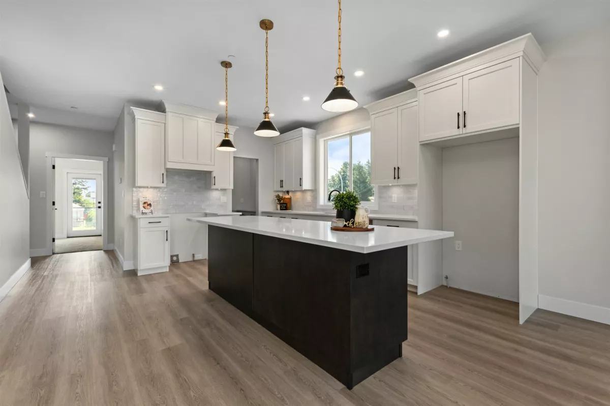 Living Room Photo of 5951 Carter Road, Chilliwack, BC