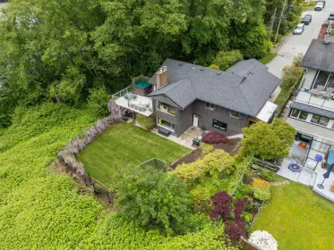 345 W Braemar Road, North Vancouver, BC, North vancouver — Single Family Residence for sale