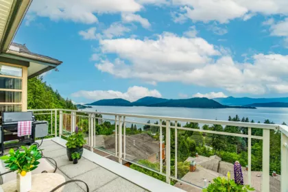 8649 Seascape Road, West Vancouver, BC, West vancouver — Townhouse for sale