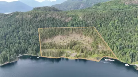 Exterior Rear Photo of District Lot 5270, Egmont, BC