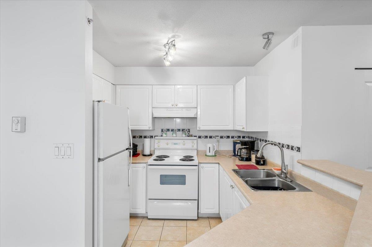 Loft / Bonus Room Photo of PH23 760 Kingsway, Vancouver, BC