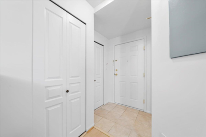 Kitchen Photo of PH23 760 Kingsway, Vancouver, BC