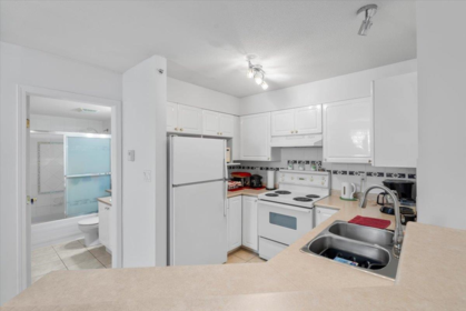 Office / Den Photo of PH23 760 Kingsway, Vancouver, BC