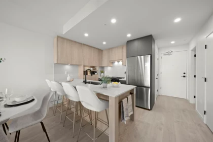 302 6585 195a Street, Surrey, BC, Surrey — Apartment/Condo for sale