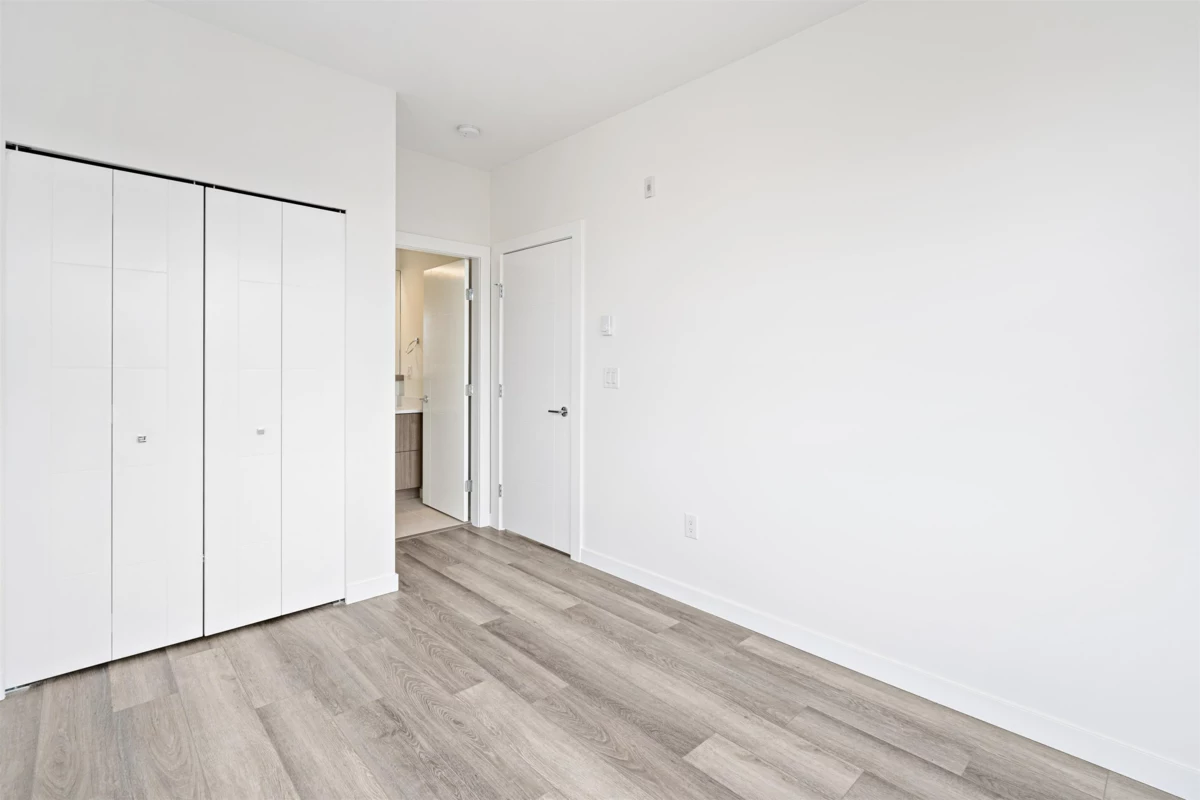 Primary Bathroom Photo of 401 20695 Eastleigh Crescent, Langley, BC