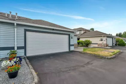 98 5550 Langley Bypass, Langley, BC, Langley — Townhouse for sale