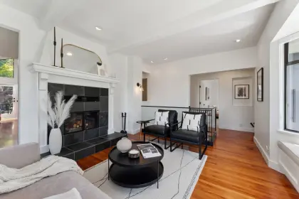 186 W Kings Road, North Vancouver, BC, North Vancouver — Single Family Residence for sale